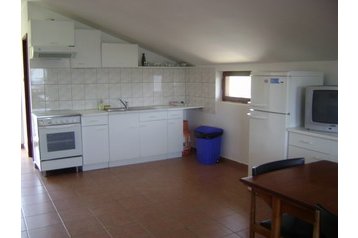 Kroatija Privát Žut, Interjeras